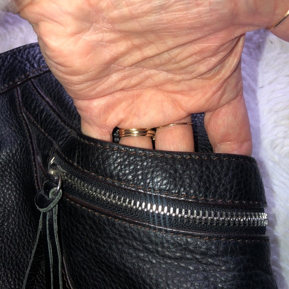 Etienne Aigner black Leather handbag hobo bag style Vintage 1990s Girl-Boss Chic - Picture 9 of 16